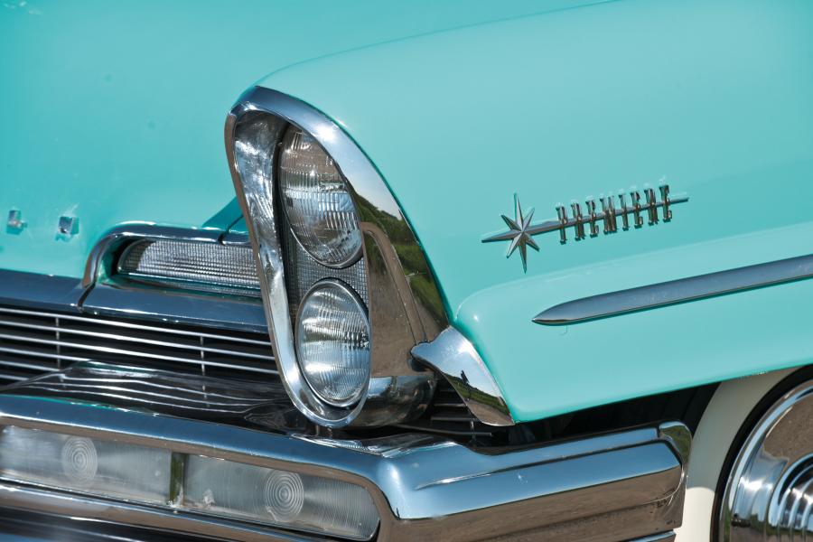  Lincoln Premiere Convertible 1957 года  (фото 14 из 38)